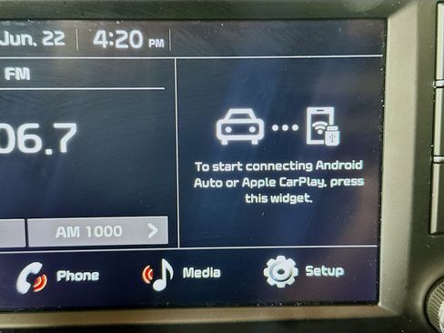 Used 2025 Kia Soul LX w/ LX Technology Package FWD image 22