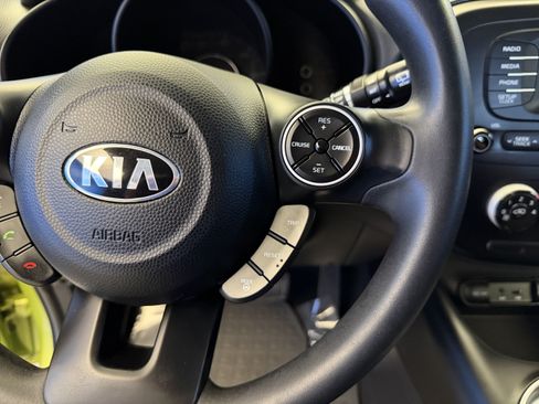 Used 2014 Kia Soul FWD image 15