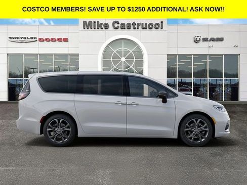 New 2026 Chrysler Pacifica Select AWD/4WD image 21