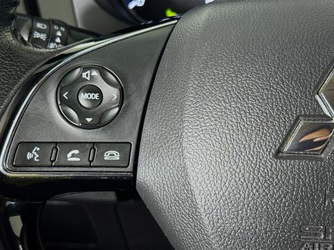Used 2019 Mitsubishi Outlander SEL AWD/4WD image 11