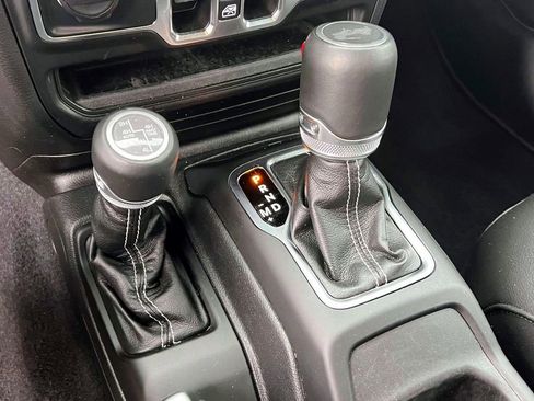 Used 2023 Jeep Wrangler Unlimited Sahara w/ Cold Weather Group image 24