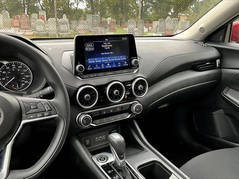 Used 2024 Nissan Sentra SV image 6