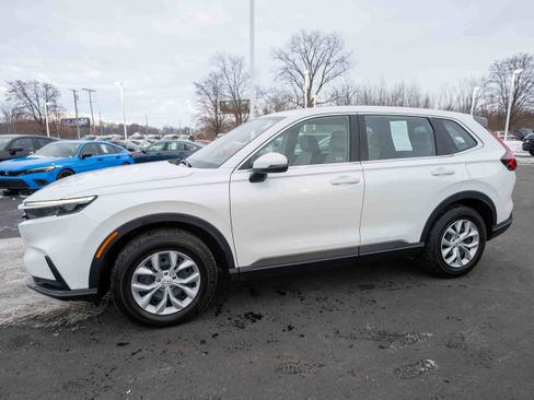 Certified 2023 Honda CR-V LX image 3