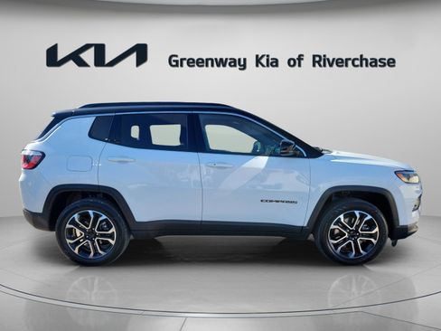 Used 2024 Jeep Compass Limited image 7