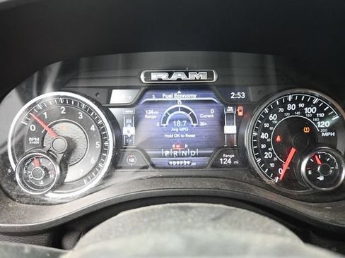 Used 2020 RAM 1500 Big Horn AWD/4WD image 16
