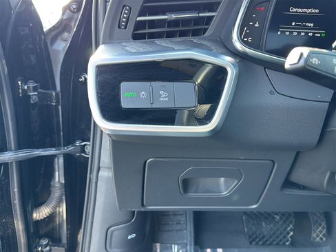 Used 2024 Audi A6 Premium Plus image 21