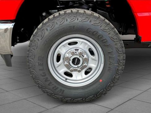 New 2026 Ford F250 XL w/ XL Off-Road Package image 11