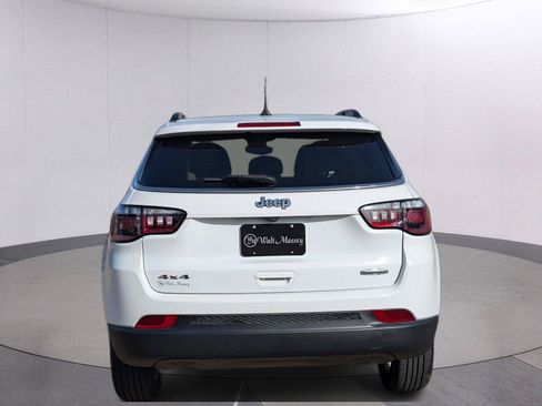 Used 2024 Jeep Compass Latitude AWD/4WD image 4