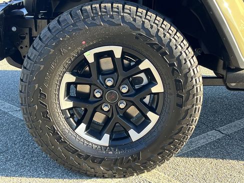 New 2026 Jeep Gladiator Rubicon AWD/4WD image 31