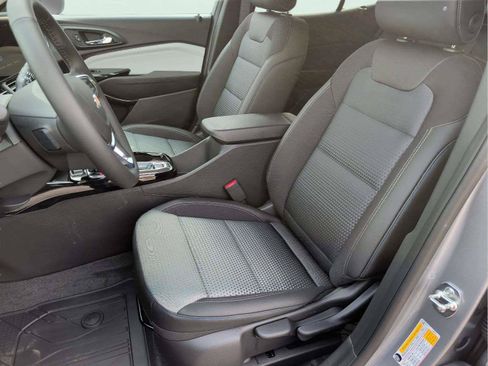New 2026 Chevrolet Trax LT w/ Driver Confidence Package FWD image 9