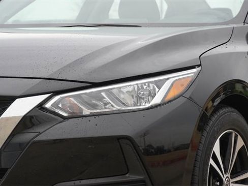 Used 2023 Nissan Sentra SV image 4