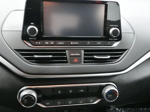 Used 2021 Nissan Altima 2.5 S image 12