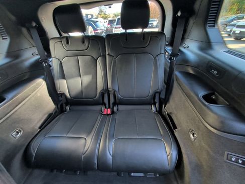 Used 2022 Jeep Grand Cherokee L Overland w/ Luxury Tech Group IV image 14