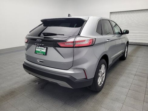 Used 2024 Ford Edge SEL image 9