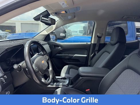 Used 2018 Chevrolet Colorado Z71 AWD/4WD image 14