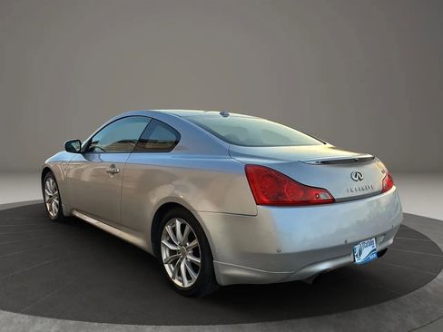 Used 2012 INFINITI G37 Journey w/ Premium Pkg image 12