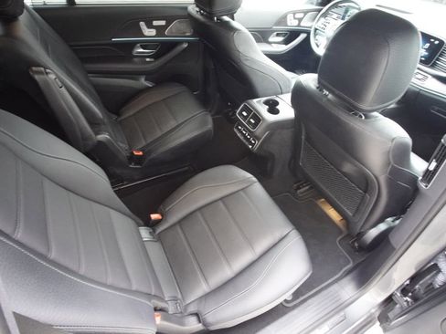 Used 2022 Mercedes-Benz GLS 450 4MATIC image 26