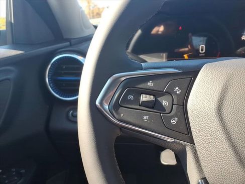 New 2026 Chevrolet Trax LT w/ Driver Confidence Package image 11