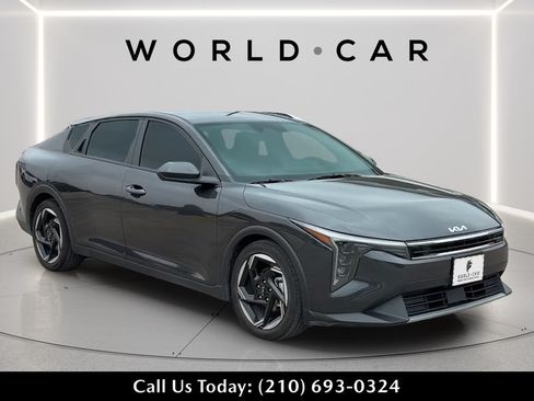 Certified 2025 Kia K4 EX FWD image 1