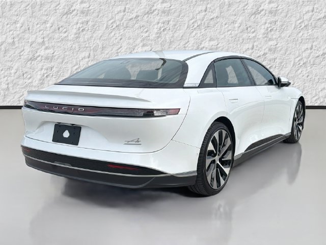 Used 2024 Lucid Air Touring AWD/4WD image 3