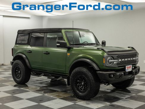 Used 2023 Ford Bronco Badlands image 1