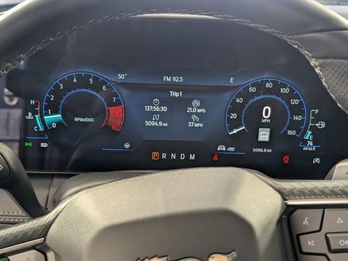 Used 2025 Ford Mustang GT Premium RWD image 17