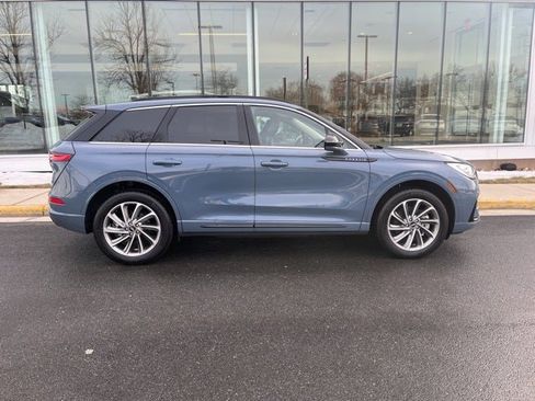 Used 2025 Lincoln Corsair Grand Touring w/ Equipment Group 301A image 9