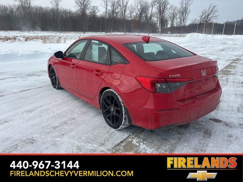 Used 2023 Honda Civic Sport image 7
