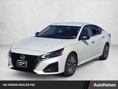 Used 2024 Nissan Altima 2.5 SV