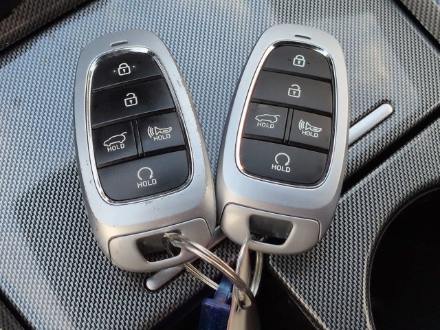 Used 2023 Hyundai Santa Fe SEL w/ Premium Package FWD image 30