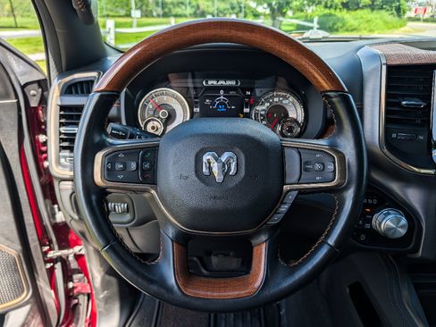Used 2022 RAM 1500 Limited w/ Body Color Bumper Group AWD/4WD image 22