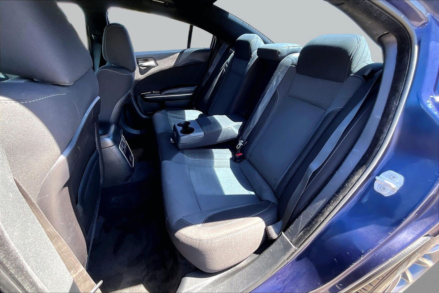 Used 2015 Dodge Charger SXT RWD image 25