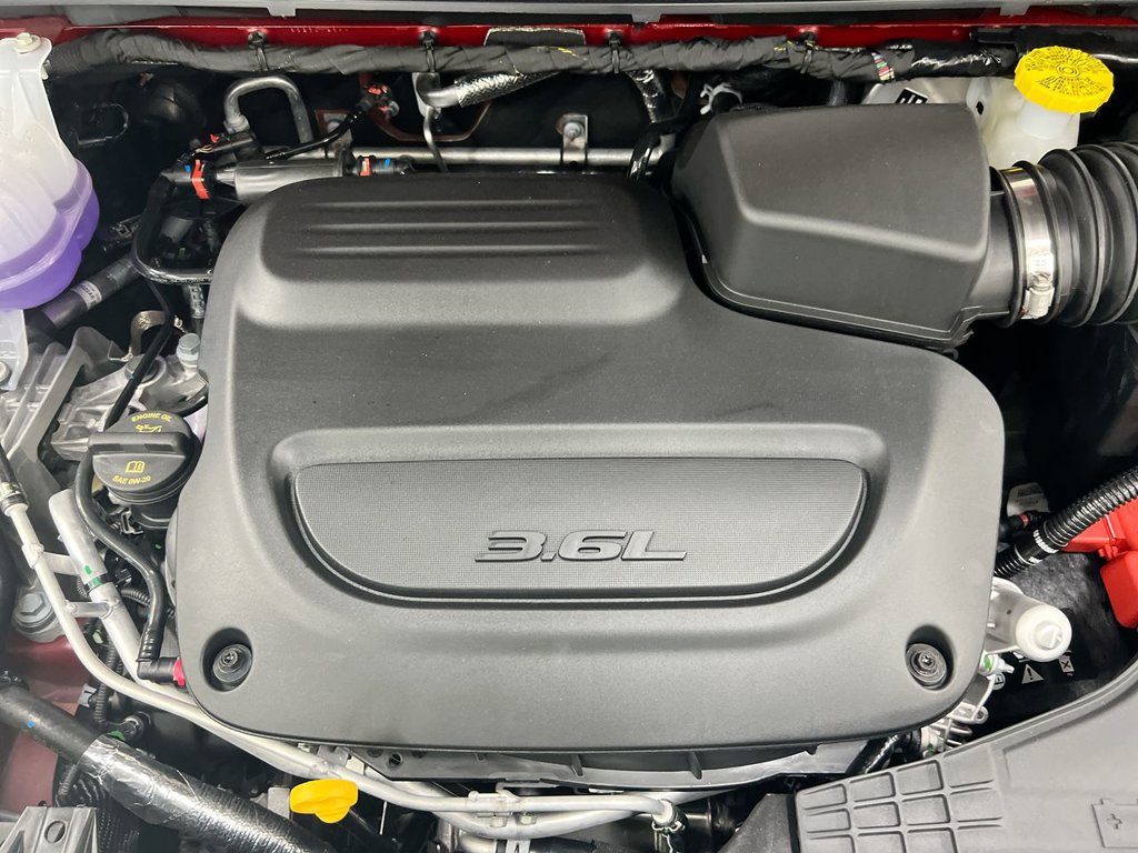 New 2027 Chrysler Pacifica Select AWD/4WD image 25