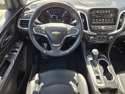 Certified 2018 Chevrolet Equinox Premier image 17