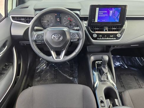 Used 2025 Toyota Corolla SE FWD image 14