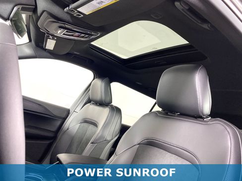 New 2025 Jeep Grand Cherokee L Altitude image 2