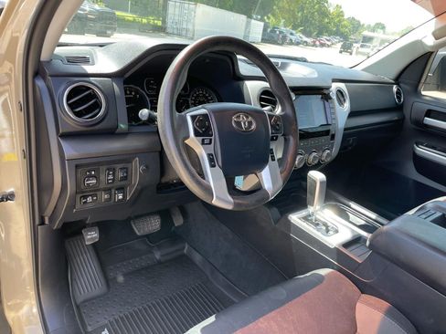 Used 2020 Toyota Tundra SR5 w/ SR5 Upgrade Package AWD/4WD image 17