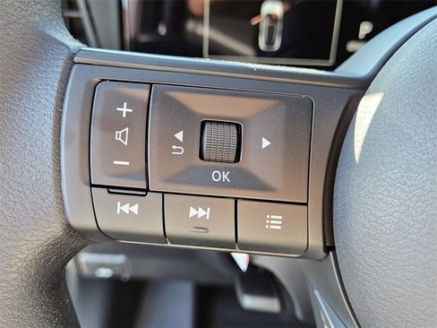 New 2026 Nissan Kicks SV w/ SV Premium Package image 28