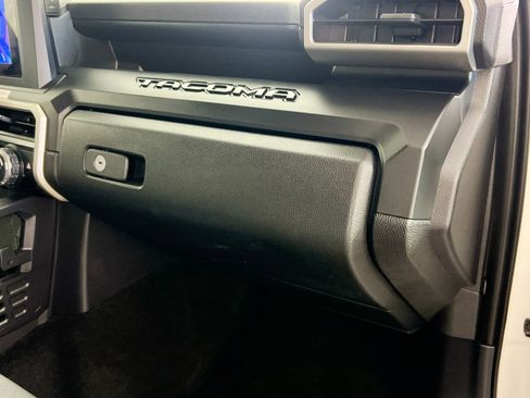 Used 2024 Toyota Tacoma SR image 35