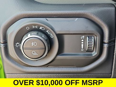New 2025 Jeep Gladiator Mojave w/ Convenience Group AWD/4WD image 26