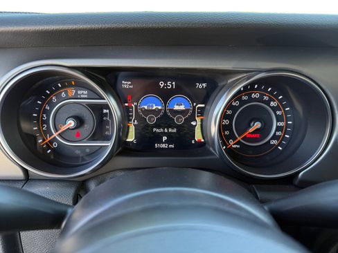 Used 2021 Jeep Gladiator Sport AWD/4WD image 11