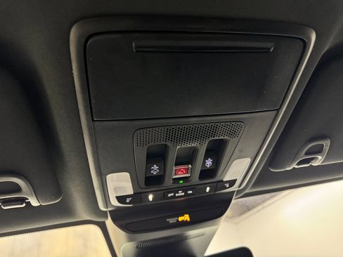 Used 2025 Acura ADX A-Spec image 32