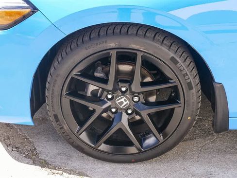 Used 2023 Honda Civic Sport image 5