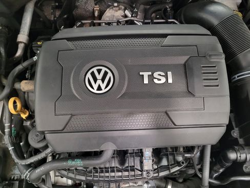 Used 2019 Volkswagen Jetta GLI Autobahn FWD image 30