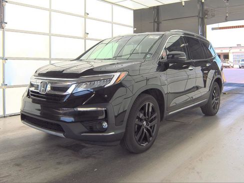 Used 2021 Honda Pilot Touring image 2