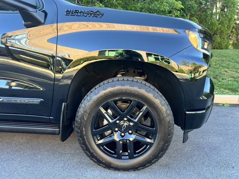 Used 2024 Chevrolet Silverado 1500 High Country w/ Midnight Edition AWD/4WD image 68