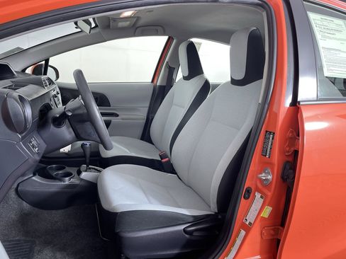 Used 2014 Toyota Prius C One image 14