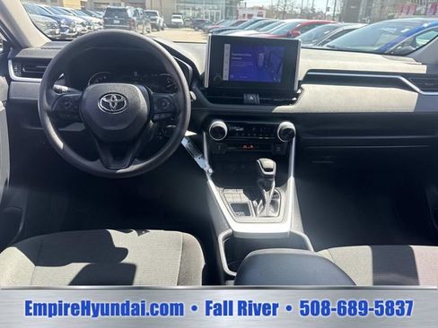 Used 2024 Toyota RAV4 LE AWD/4WD image 14
