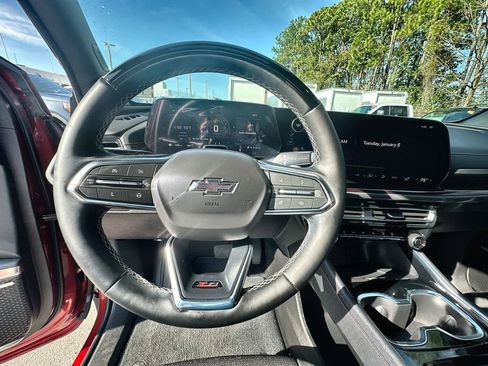 Certified 2024 Chevrolet Traverse Z71 w/ Enhanced Driving Package image 11