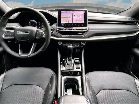 Used 2023 Jeep Compass High Altitude AWD/4WD image 15